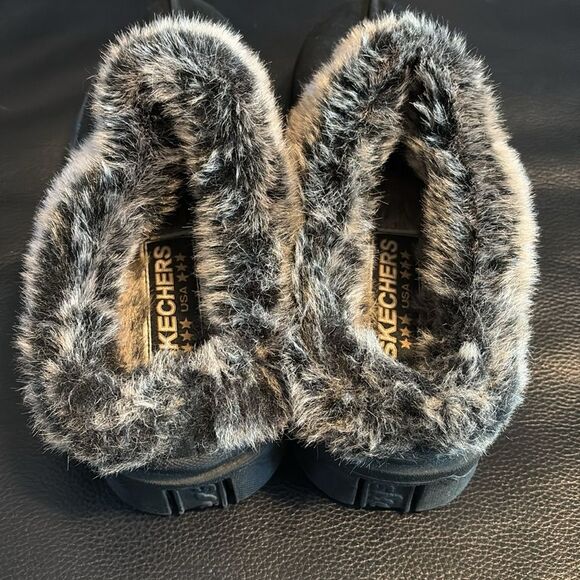 Skechers Shindigs Fortress Suede Platform Clog Slipper Faux Fur - Picture 4 of 7